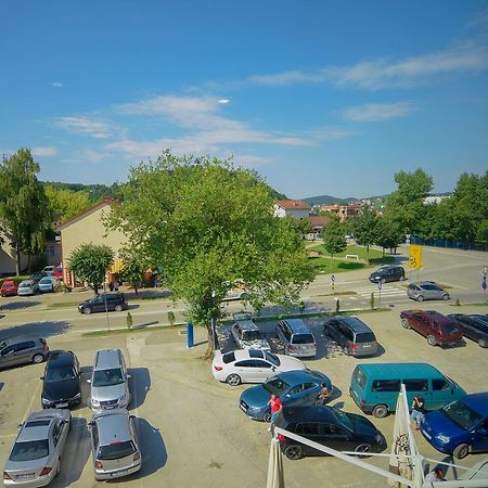 Motel Grand Velika Kladusa Bagian luar foto