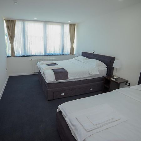 Motel Grand Velika Kladusa Bagian luar foto