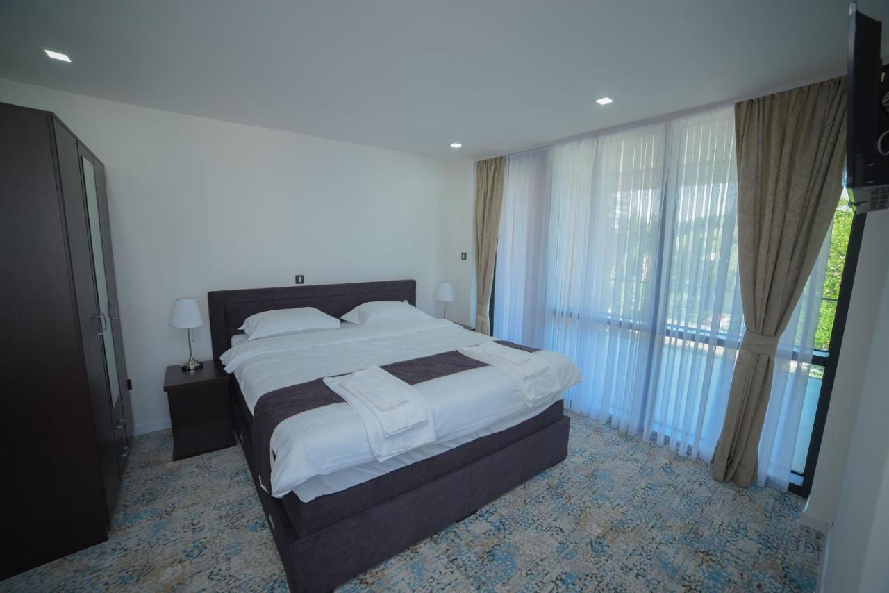Motel Grand Velika Kladusa Bagian luar foto