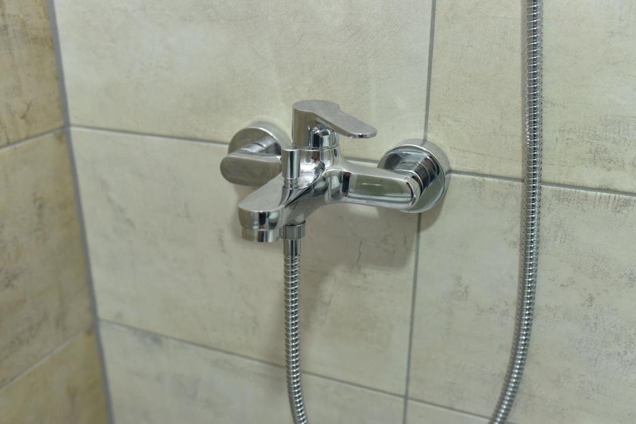 Motel Grand Velika Kladusa Bagian luar foto