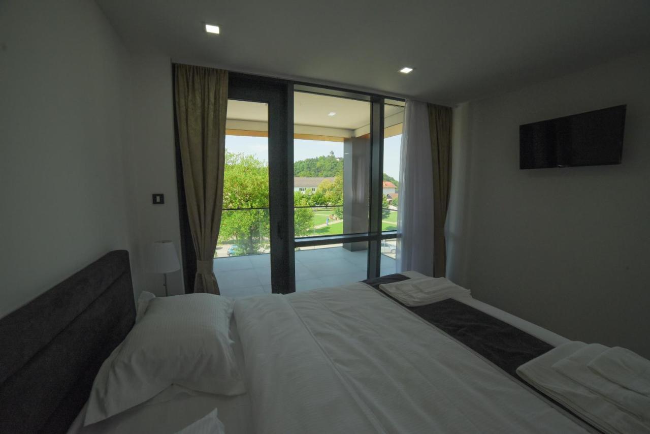 Motel Grand Velika Kladusa Bagian luar foto